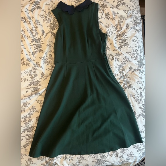 Modcloth Dresses & Skirts - Hunter Green soft cotton feeling beautiful fitted stretchy Dress